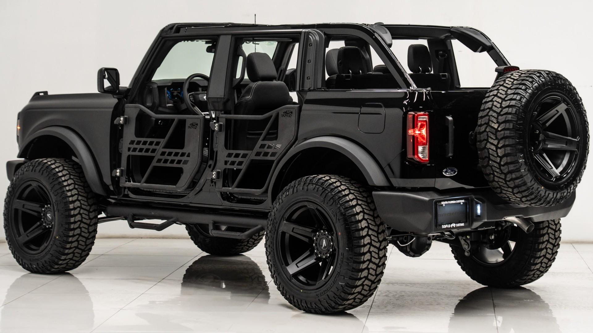 2025 FORD BRONCO in Black, photo 14 of 49