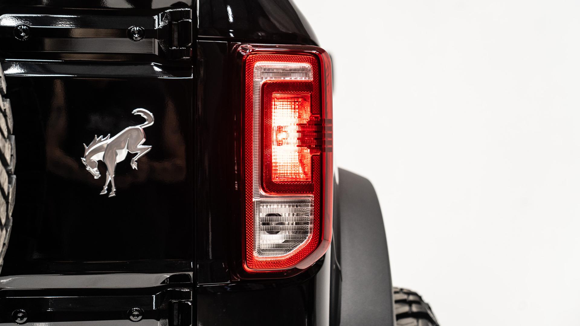 2025 FORD BRONCO in Black, photo 25 of 49