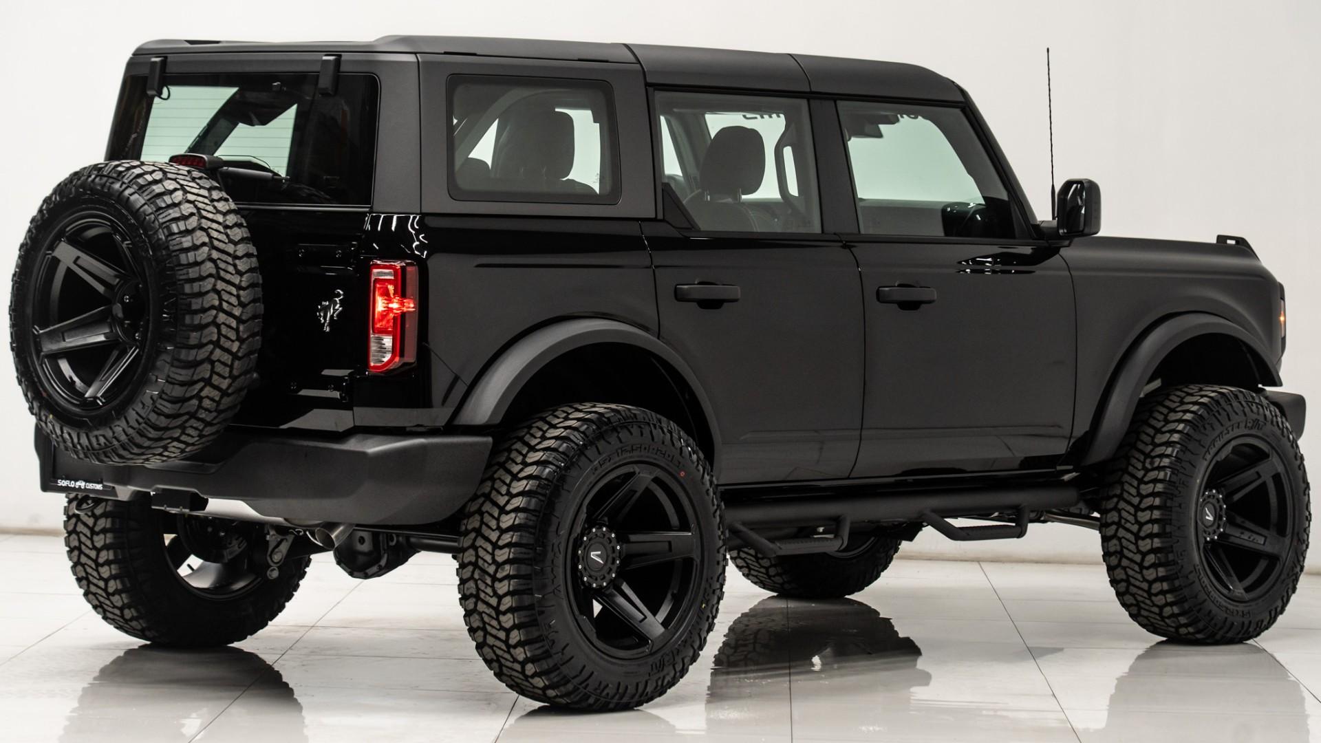 2025 FORD BRONCO in Black, photo 7 of 49
