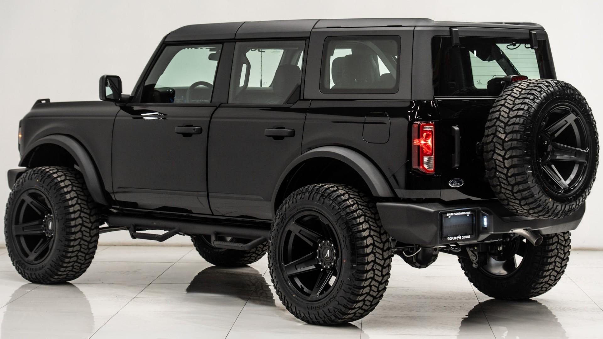 2025 FORD BRONCO in Black, photo 4 of 49
