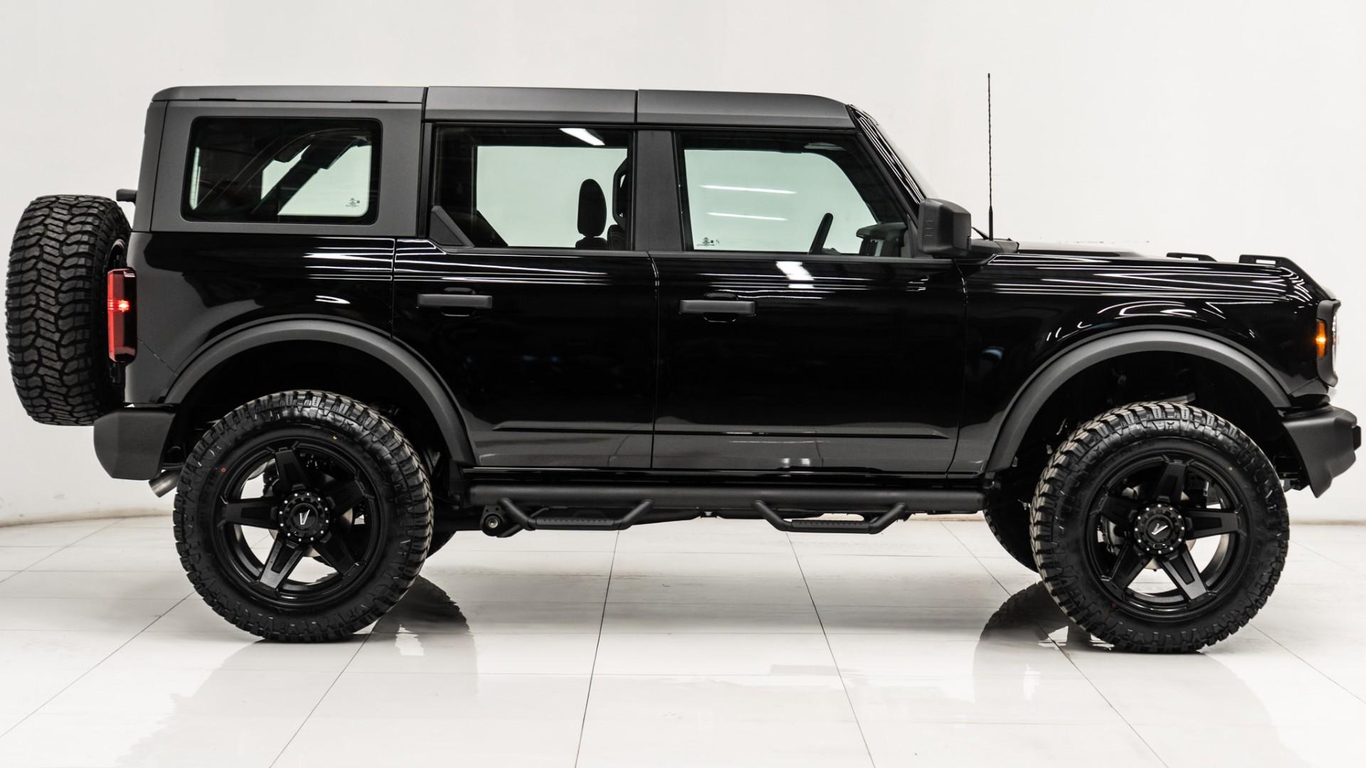 2025 FORD BRONCO in Black, photo 5 of 49