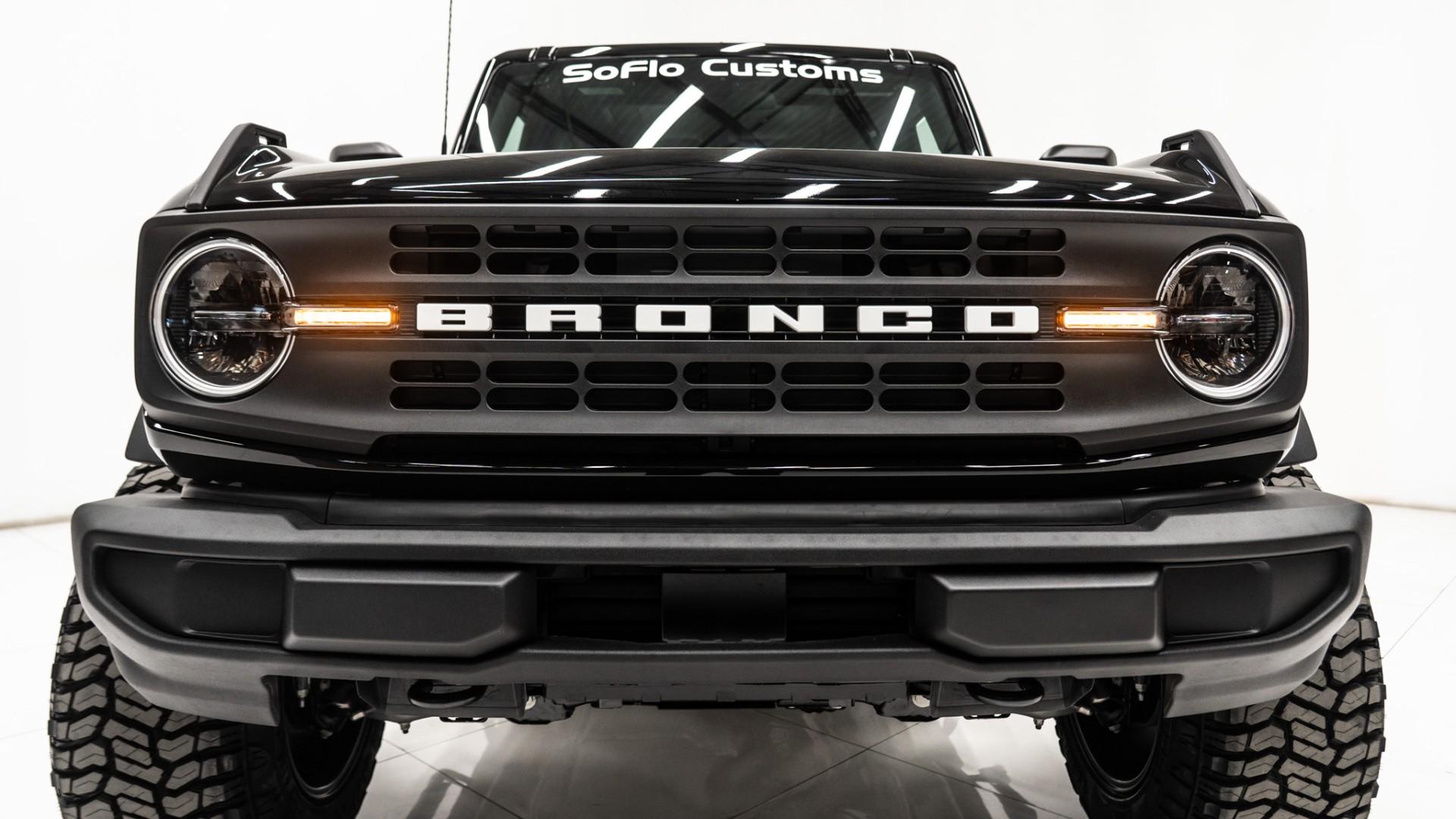 2025 FORD BRONCO in Black, photo 17 of 49