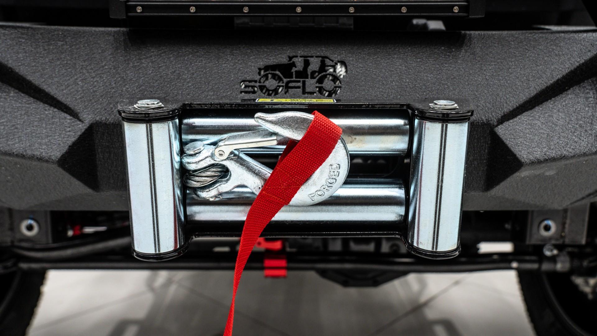 2025 JEEP GLADIATOR in White, photo 26 of 48