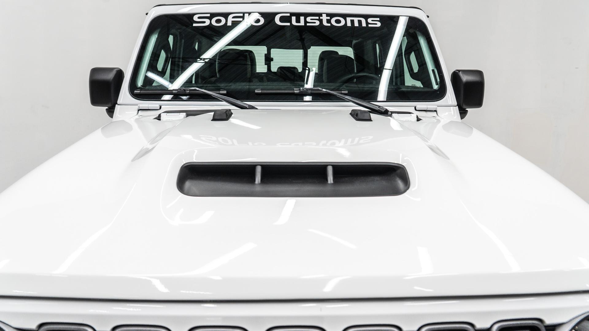 2025 JEEP GLADIATOR in White, photo 24 of 48