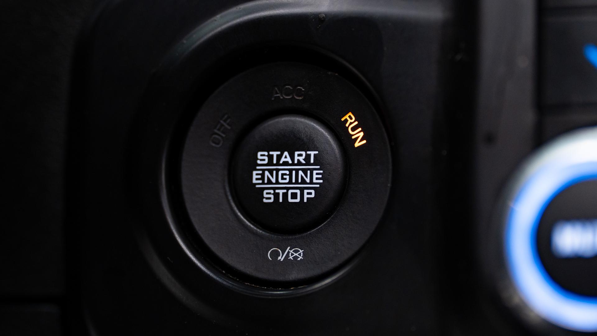 2020 JEEP WRANGLER in Gun Metal Gray, photo 30 of 52