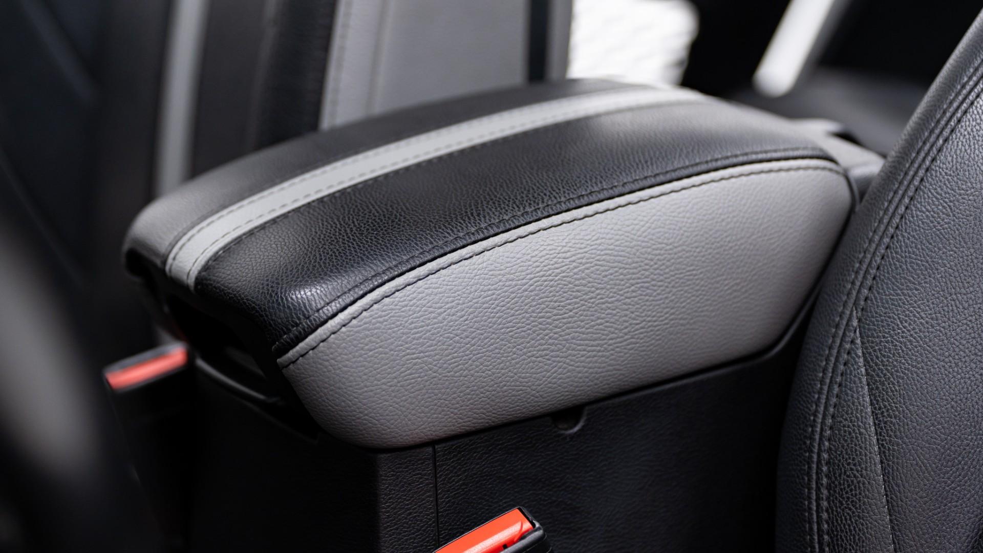 2020 JEEP WRANGLER in Gun Metal Gray, photo 31 of 52