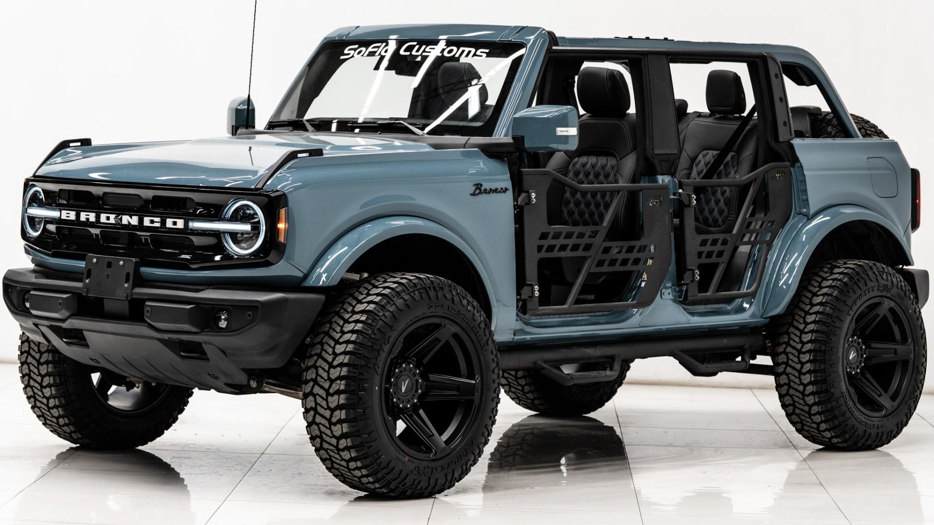 2023 FORD BRONCO in Blue, photo 14 of 60