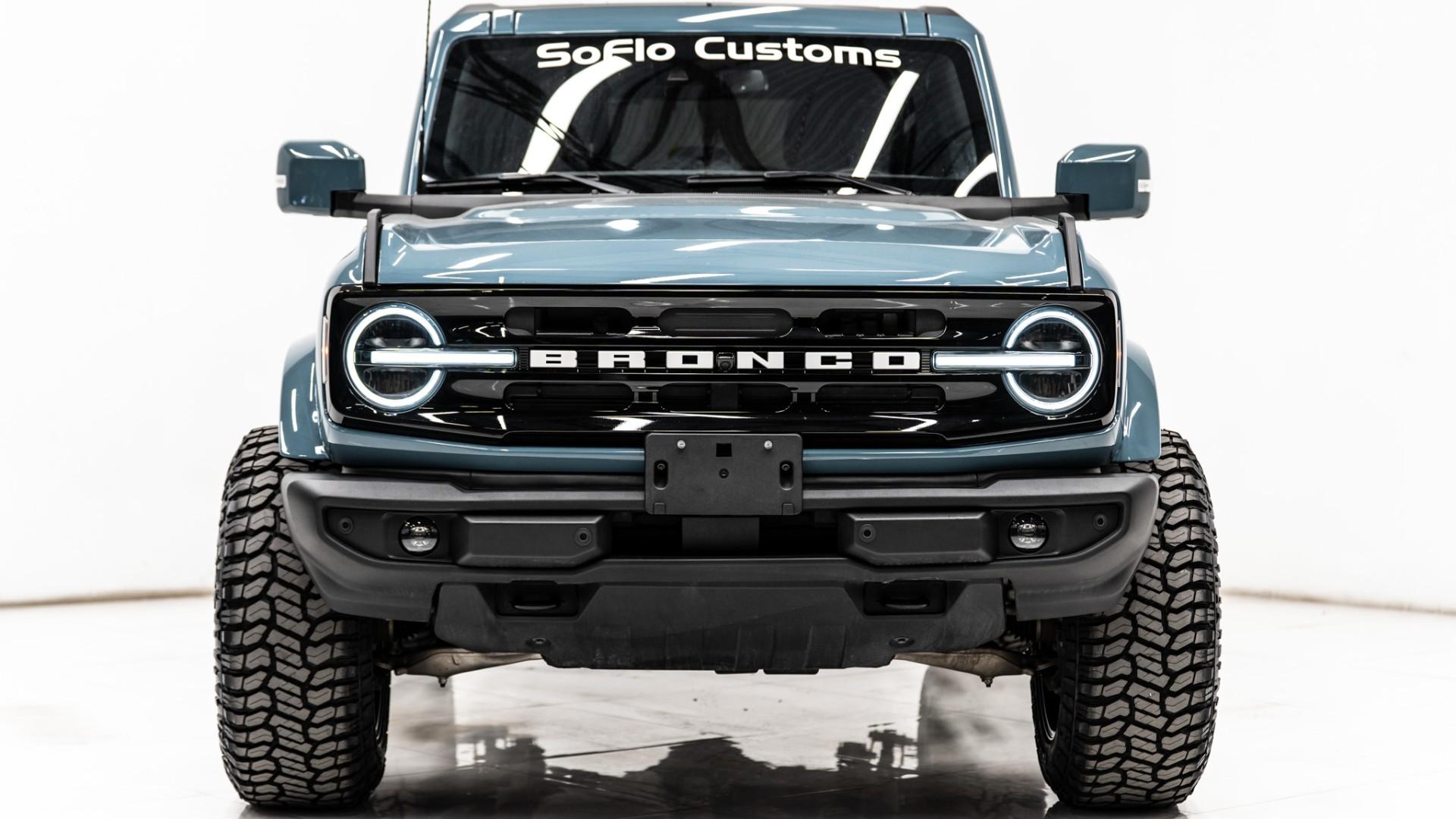2023 FORD BRONCO in Blue, photo 3 of 60