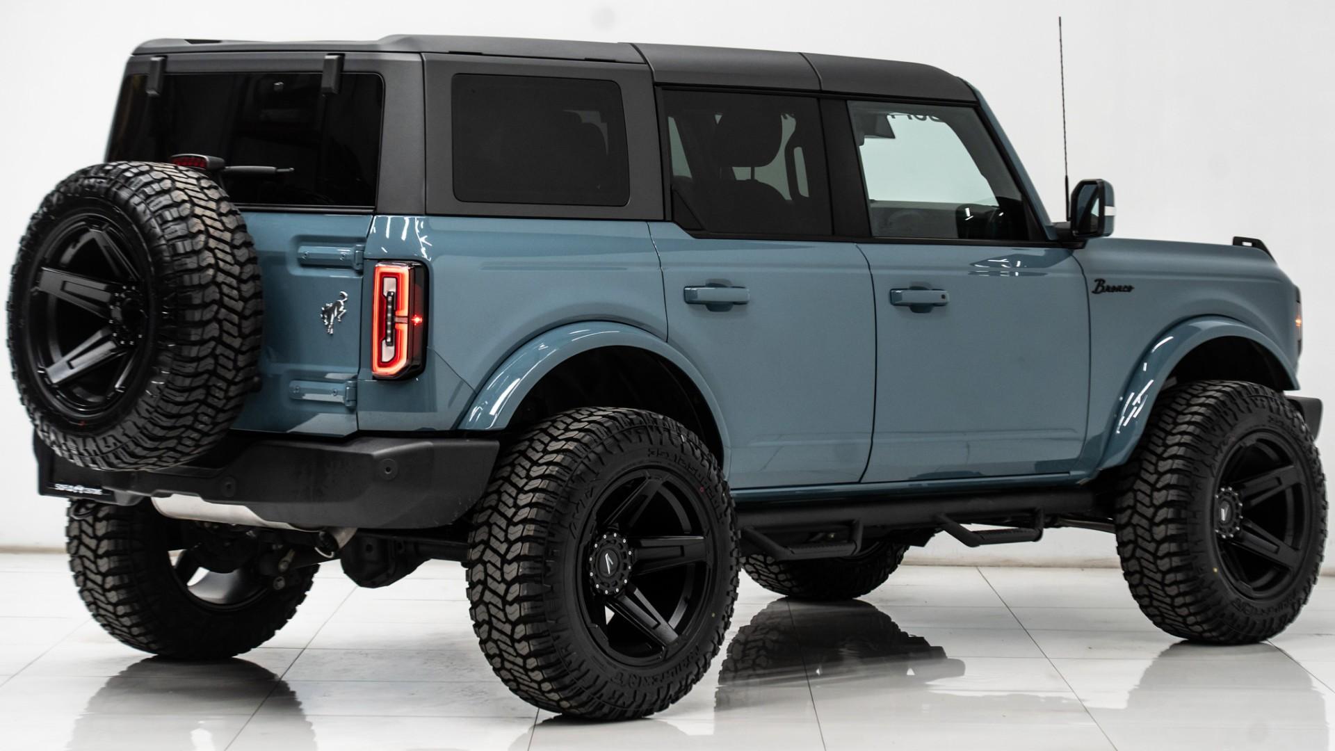 2023 FORD BRONCO in Blue, photo 7 of 60