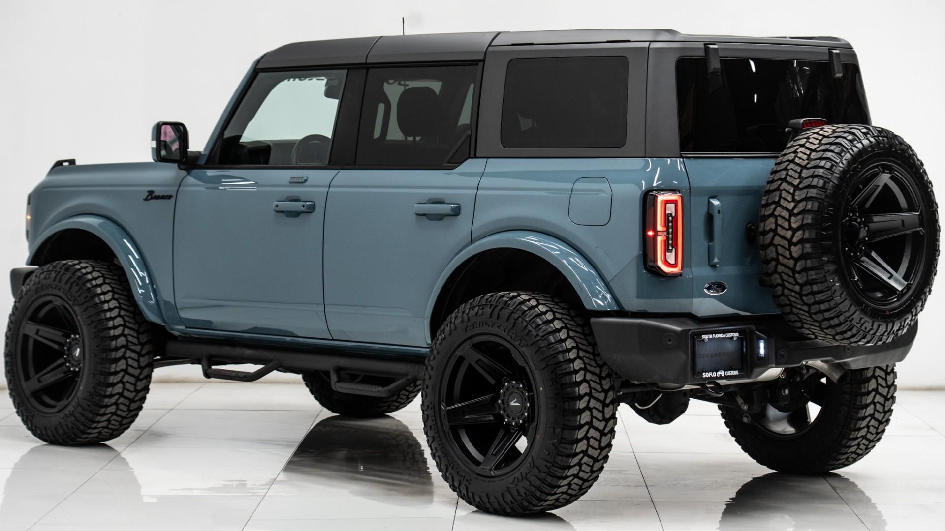 2023 FORD BRONCO in Blue, photo 9 of 60