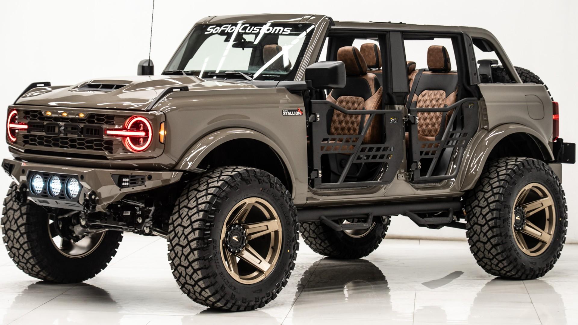 2025 FORD BRONCO in Marsh Gray, photo 11 of 60