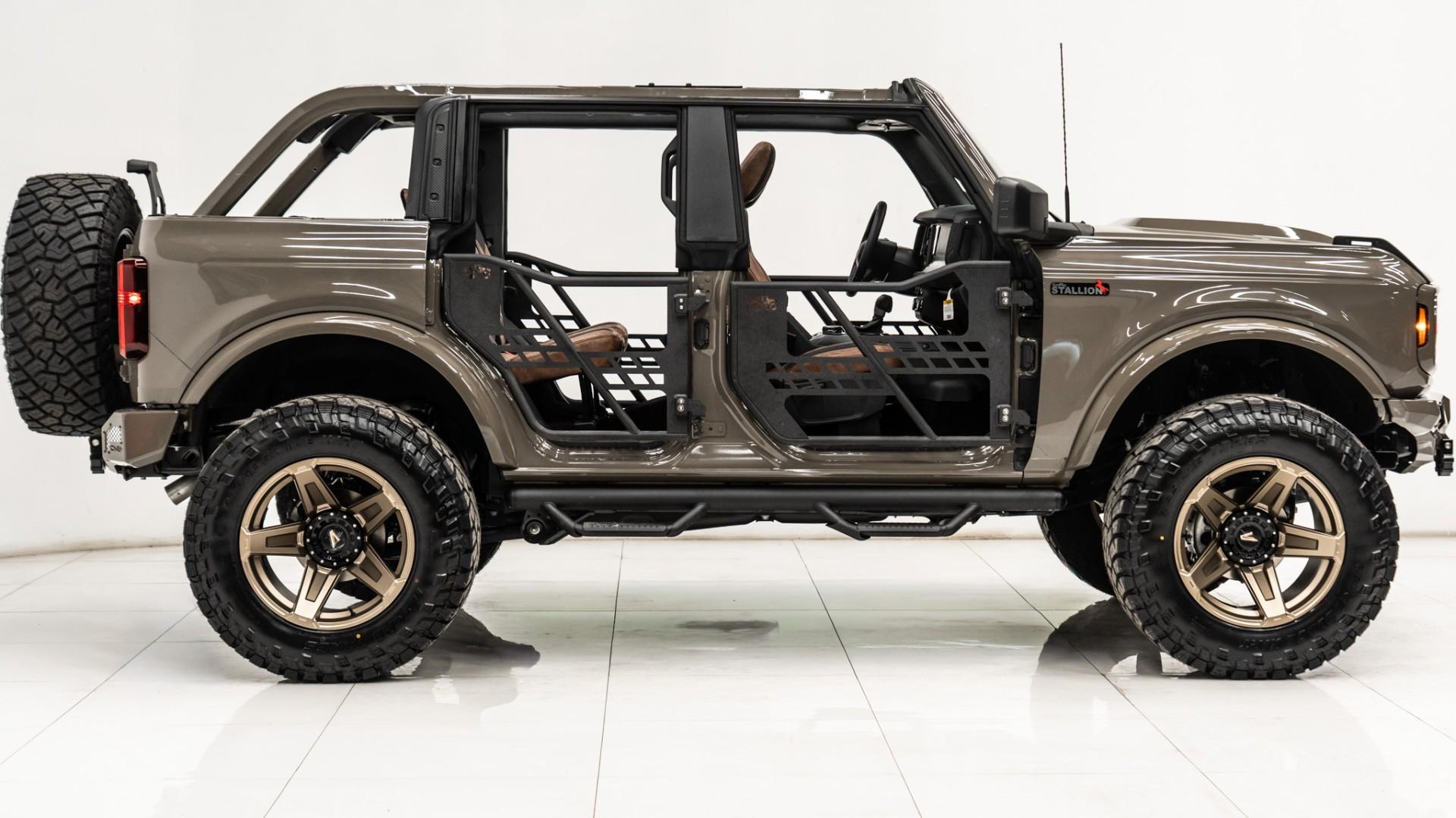 2025 FORD BRONCO in Marsh Gray, photo 16 of 60