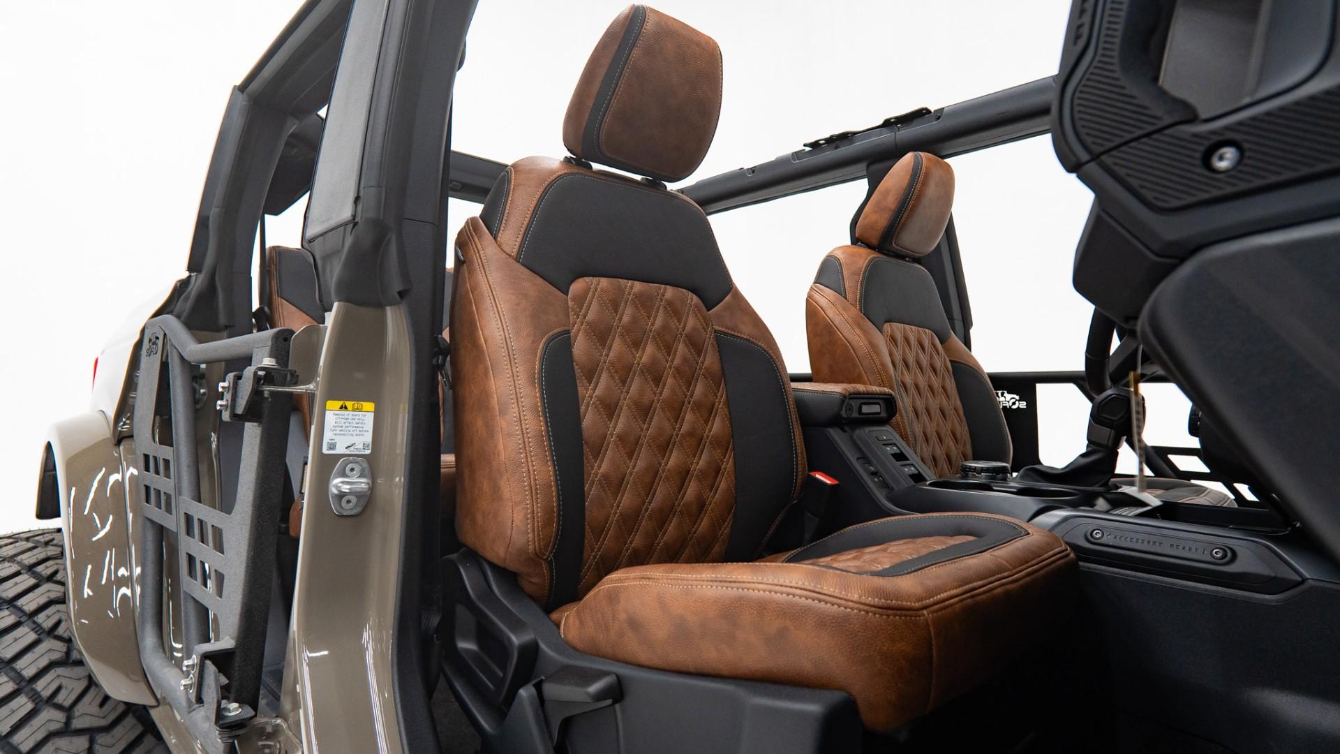 2025 FORD BRONCO in Marsh Gray, photo 22 of 60