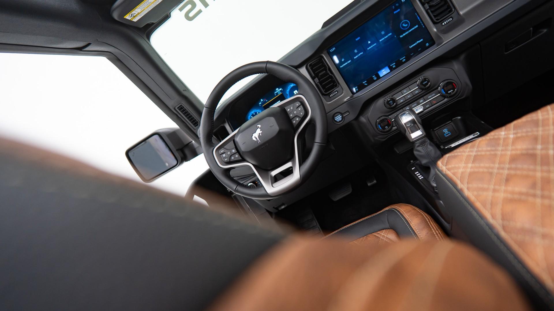 2025 FORD BRONCO in Marsh Gray, photo 30 of 60