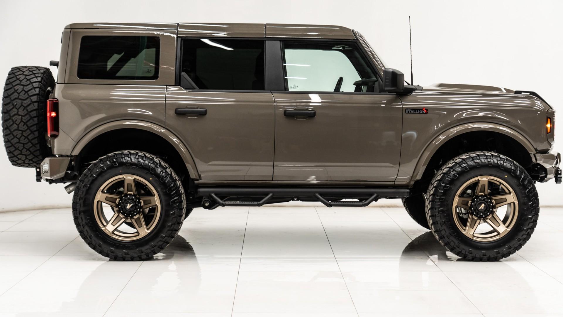 2025 FORD BRONCO in Marsh Gray, photo 6 of 60