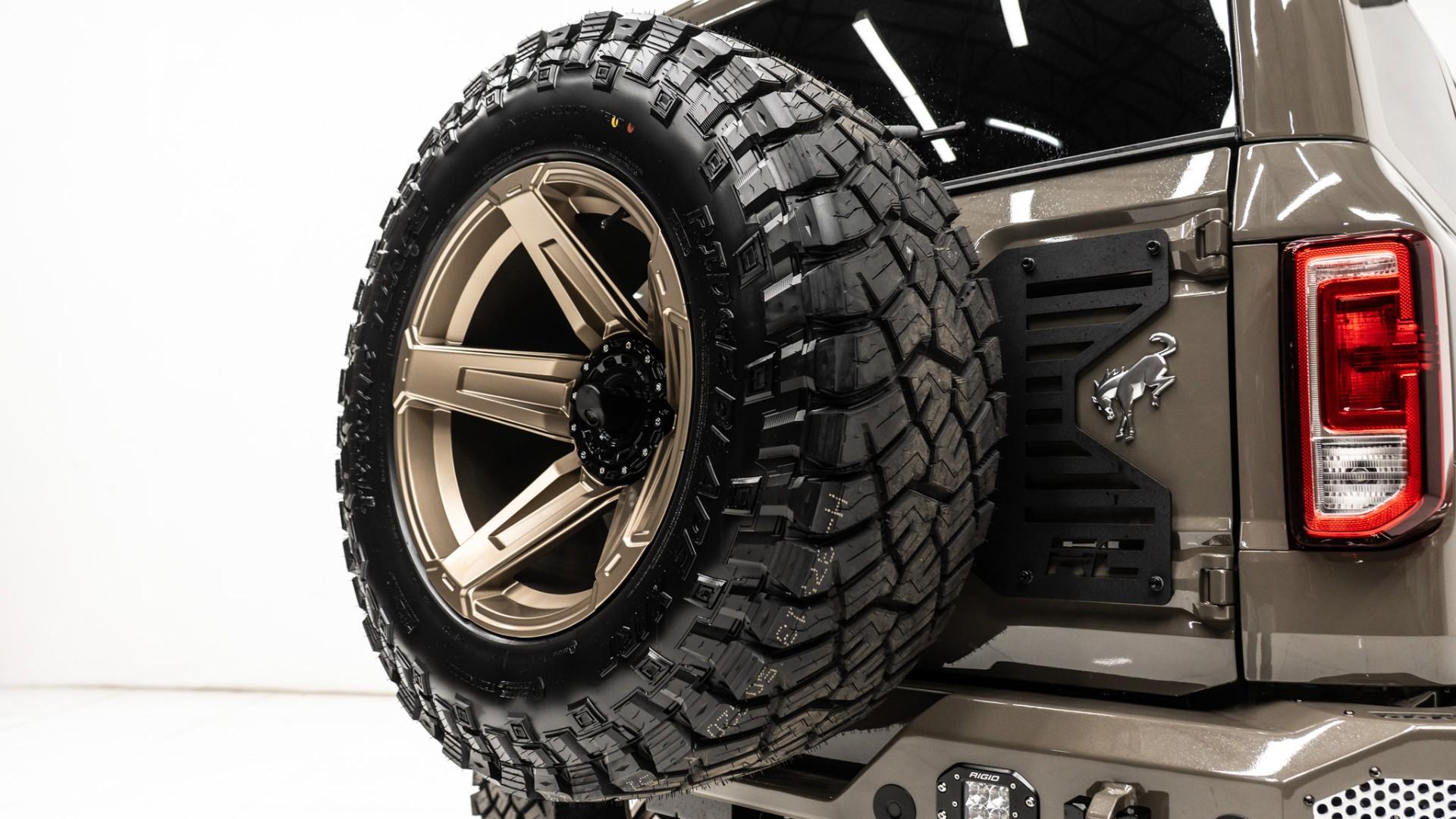 2025 FORD BRONCO in Marsh Gray, photo 48 of 60