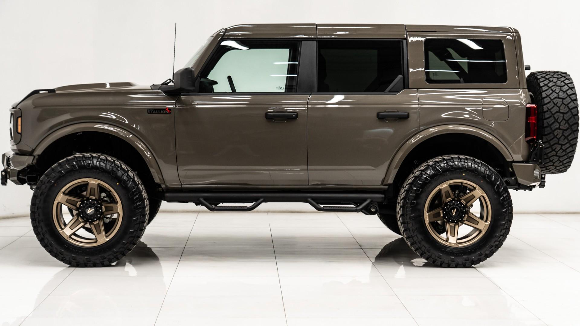 2025 FORD BRONCO in Marsh Gray, photo 10 of 60