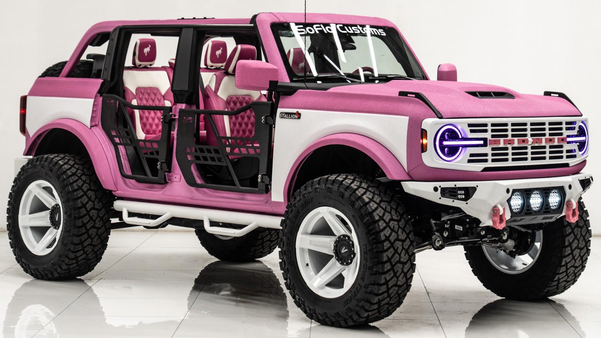 2025 FORD BRONCO in Pink, photo 2 of 37