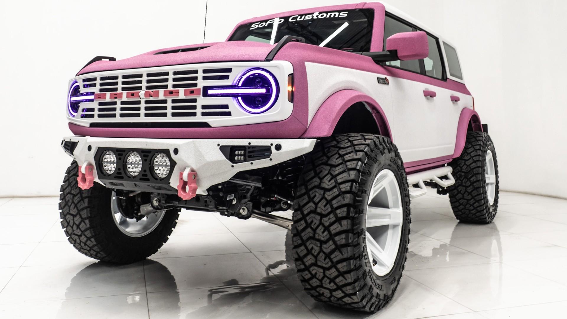 2025 FORD BRONCO in Pink, photo 8 of 37