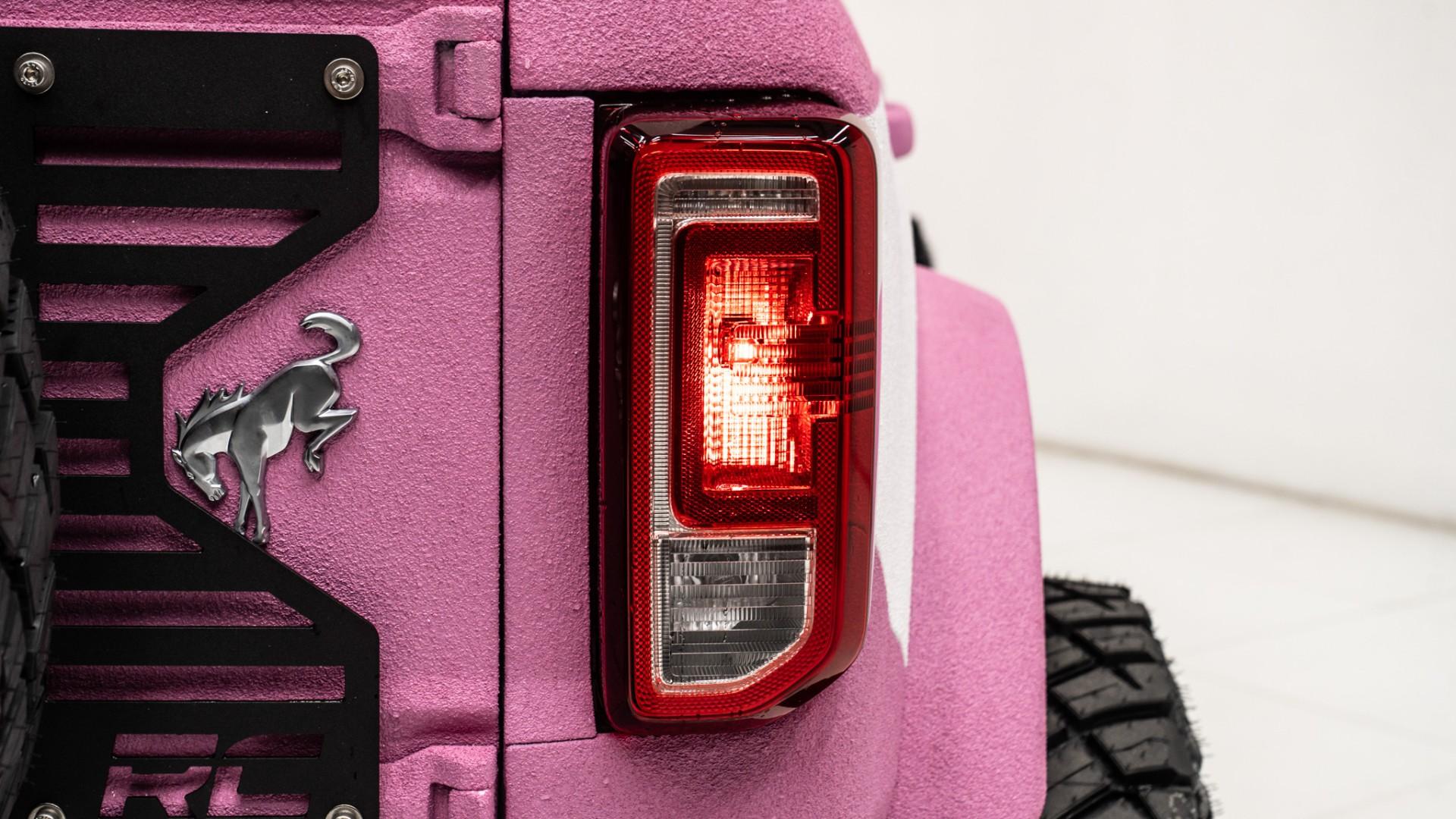 2025 FORD BRONCO in Pink, photo 25 of 37