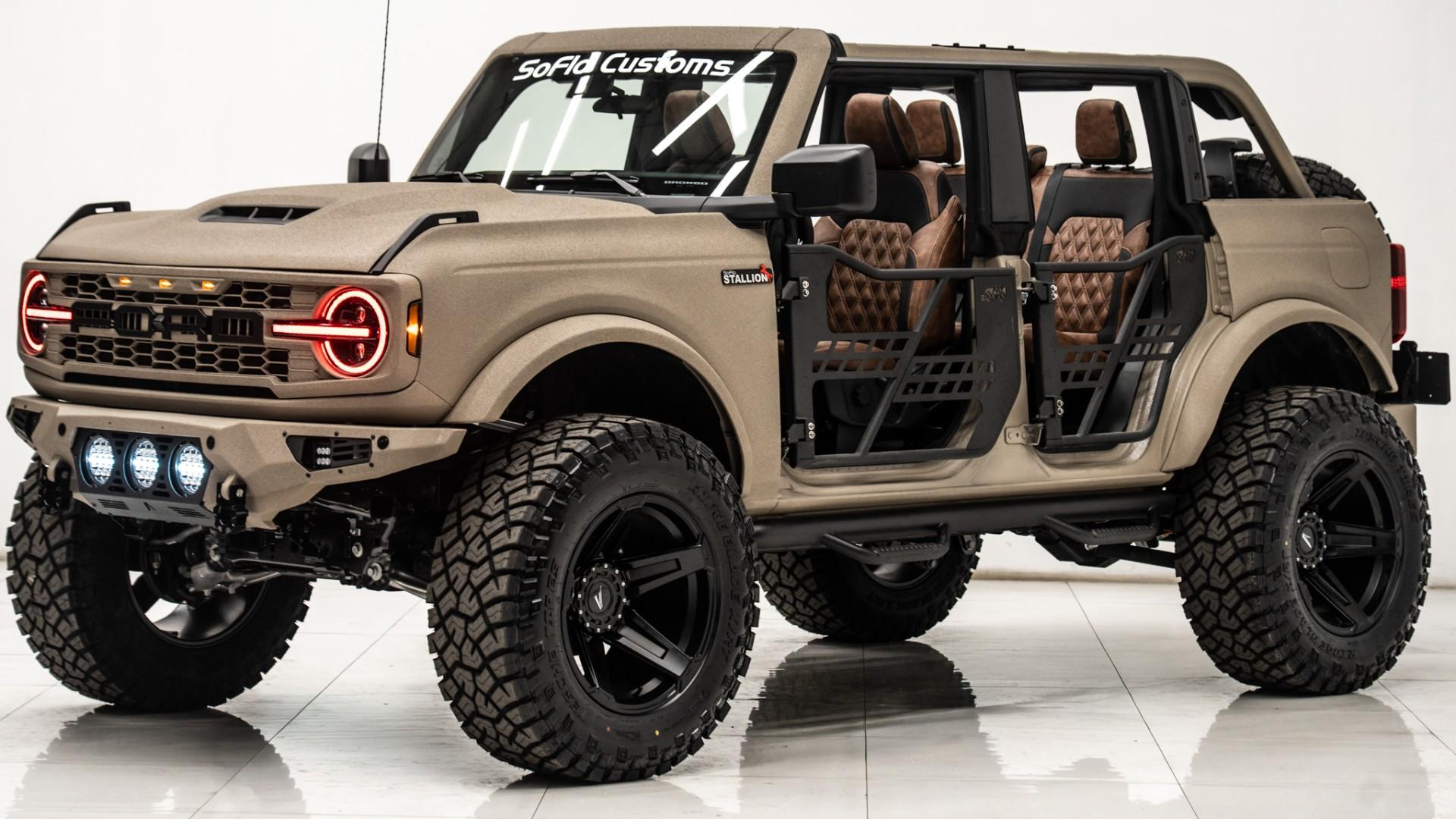 2025 FORD BRONCO in Tan, photo 14 of 56