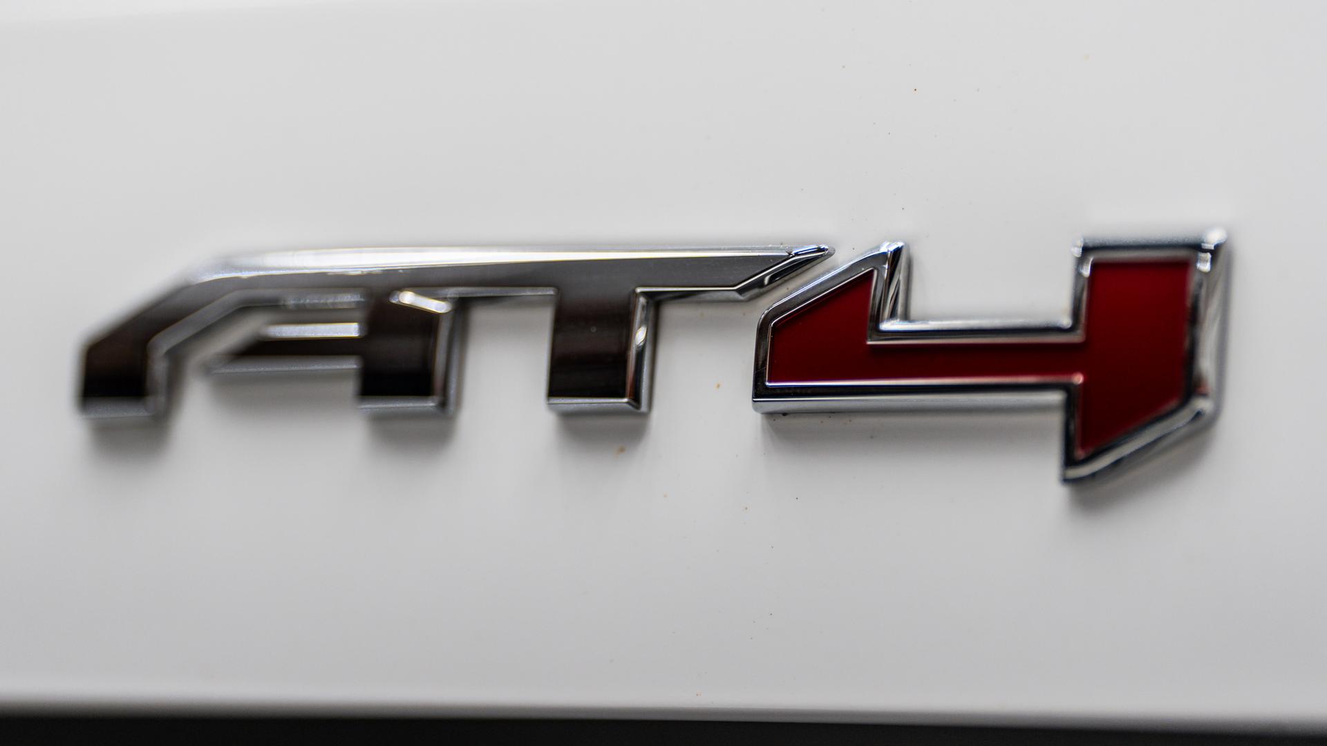 2023 GMC SIERRA 1500 in SUMMIT WHITE, photo 15 of 55