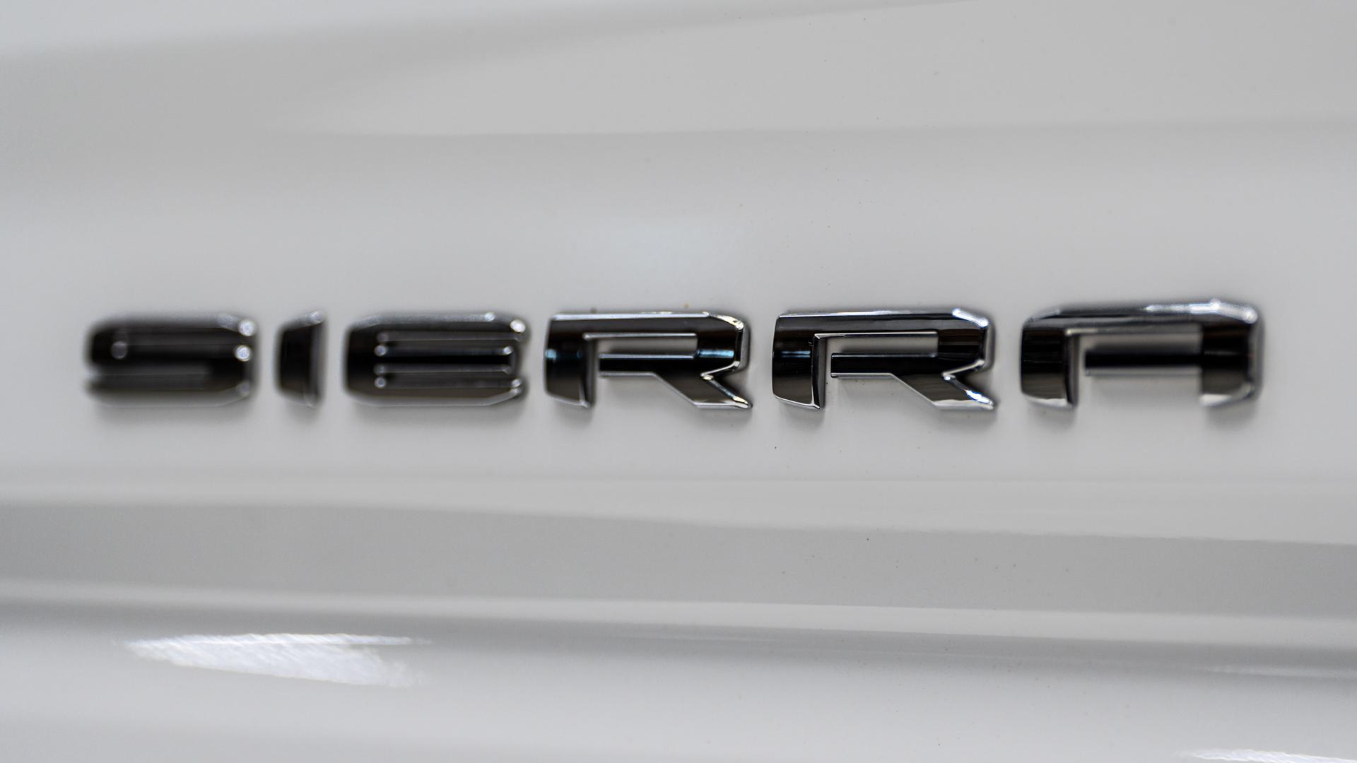 2023 GMC SIERRA 1500 in SUMMIT WHITE, photo 16 of 55