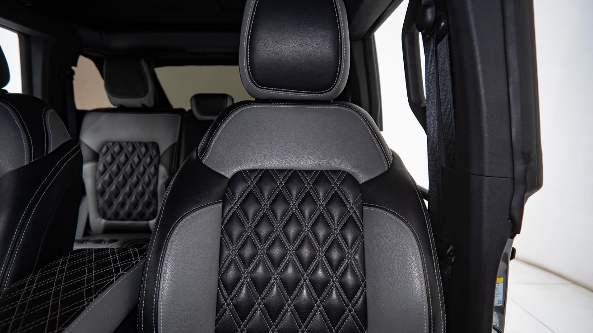 2023 FORD BRONCO in Carbonized Gray, photo 22 of 60