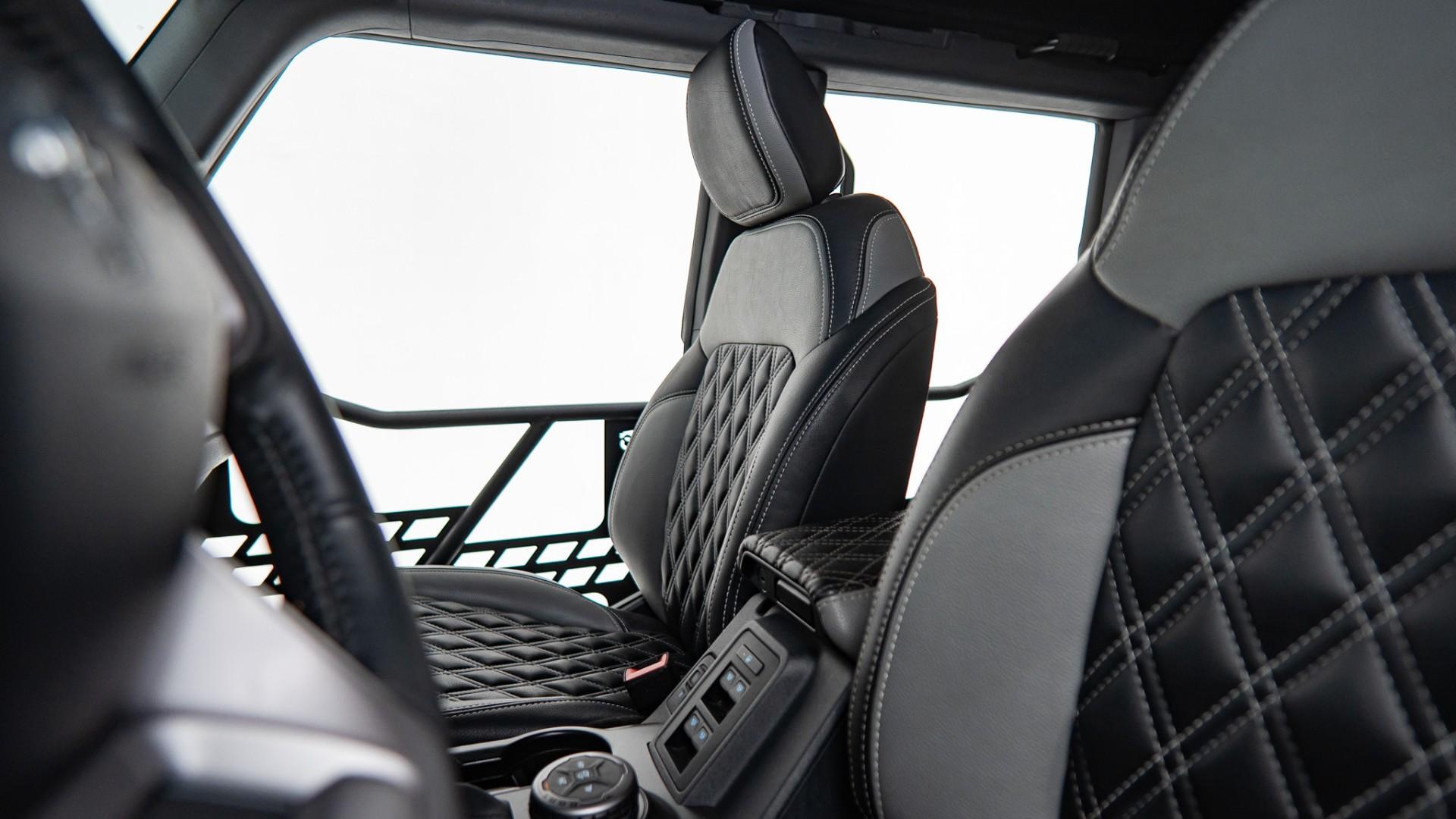 2023 FORD BRONCO in Carbonized Gray, photo 24 of 60