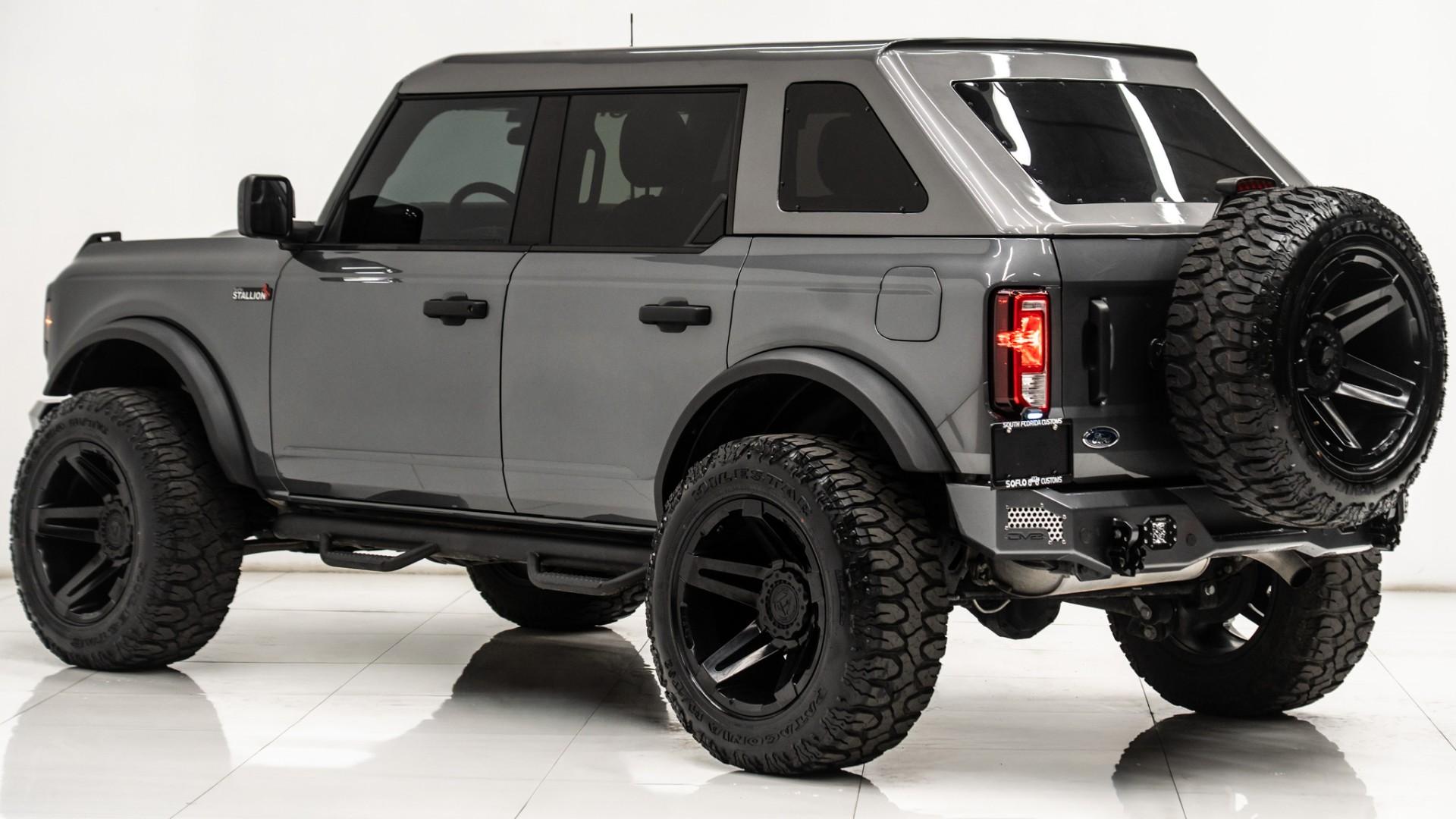 2023 FORD BRONCO in Carbonized Gray, photo 12 of 60
