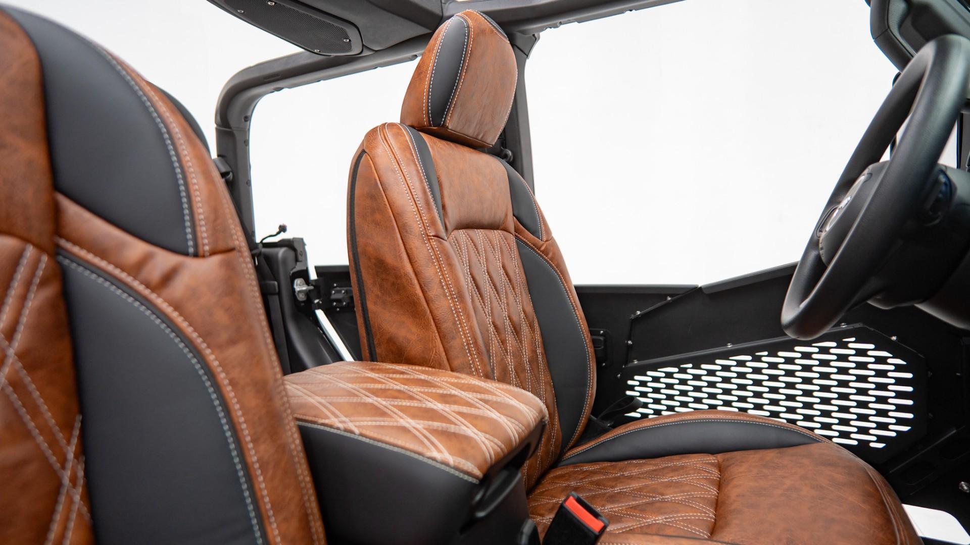 2025 JEEP GLADIATOR in Black, photo 46 of 57