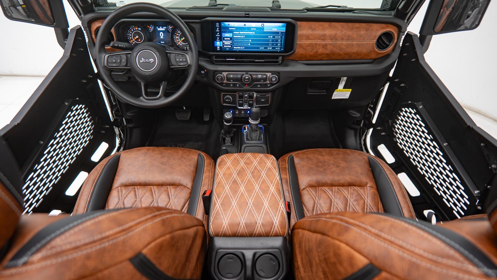 2025 JEEP GLADIATOR in Black, photo 2 of 57