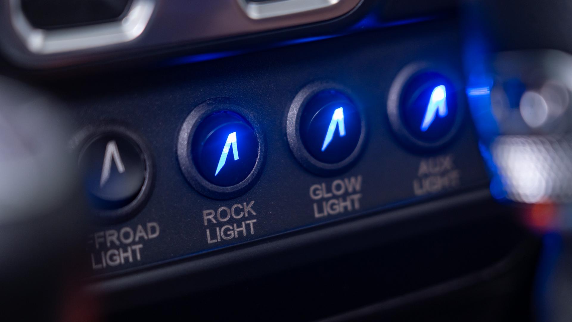 2025 JEEP GLADIATOR in Black, photo 53 of 57