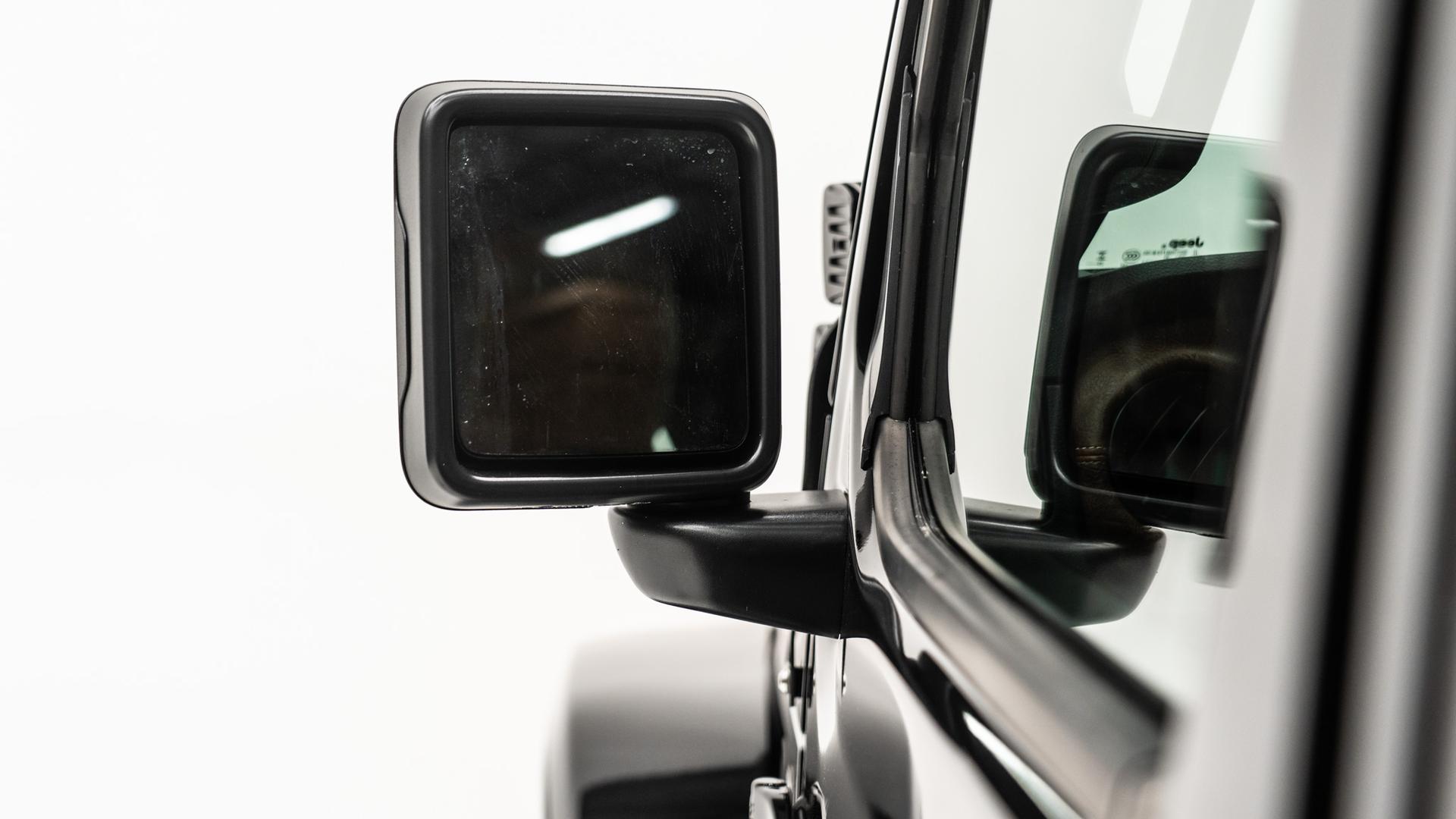 2025 JEEP GLADIATOR in Black, photo 27 of 57