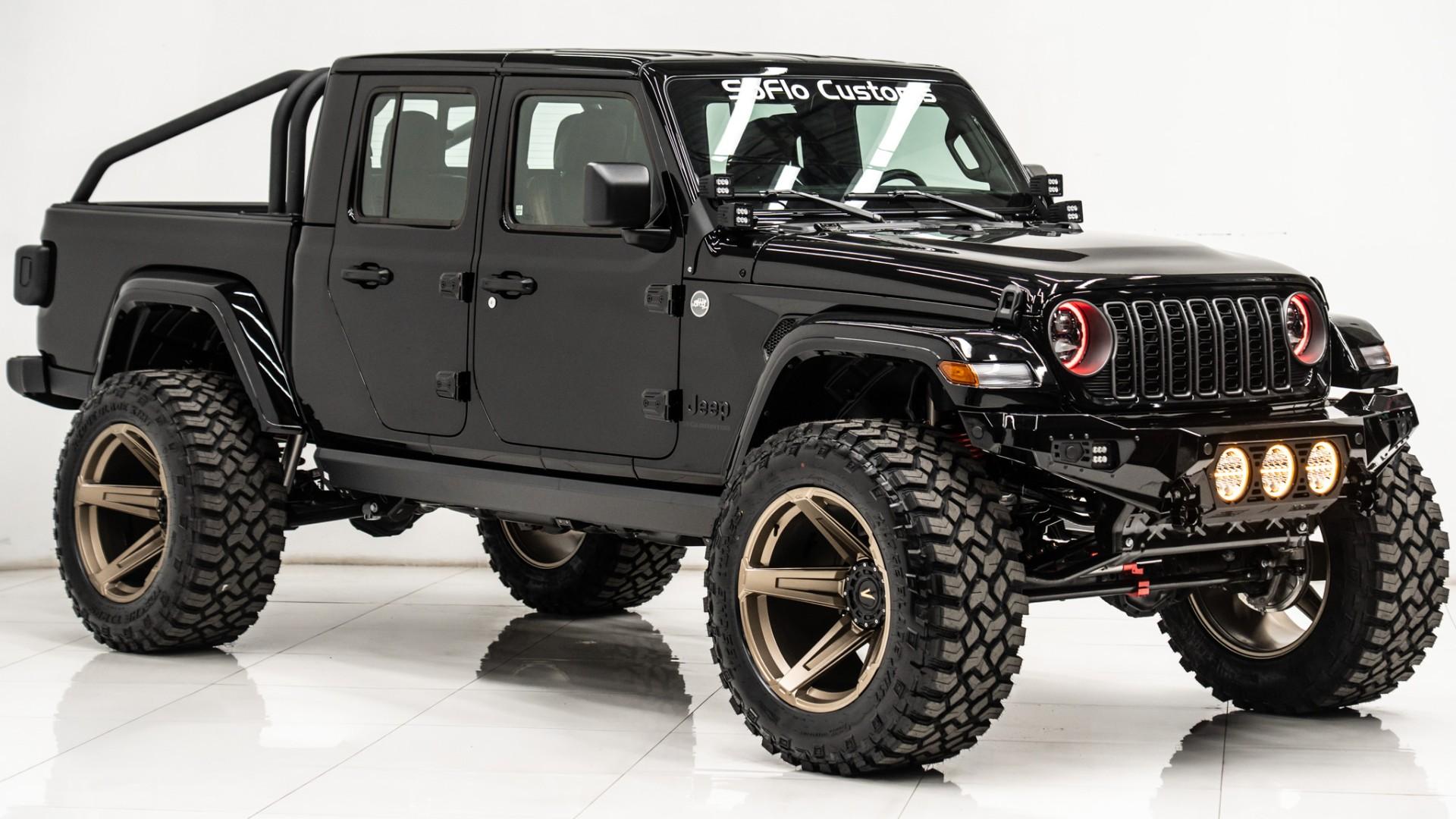 2025 JEEP GLADIATOR in Black, photo 8 of 57