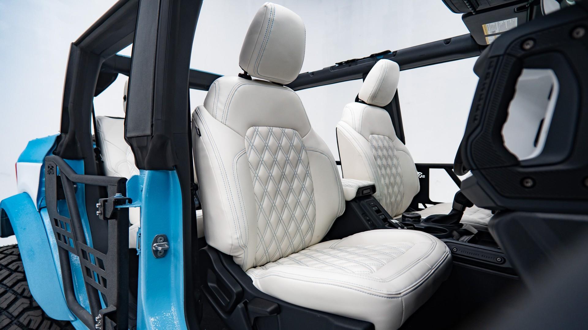 2025 FORD BRONCO in Blue, photo 18 of 56