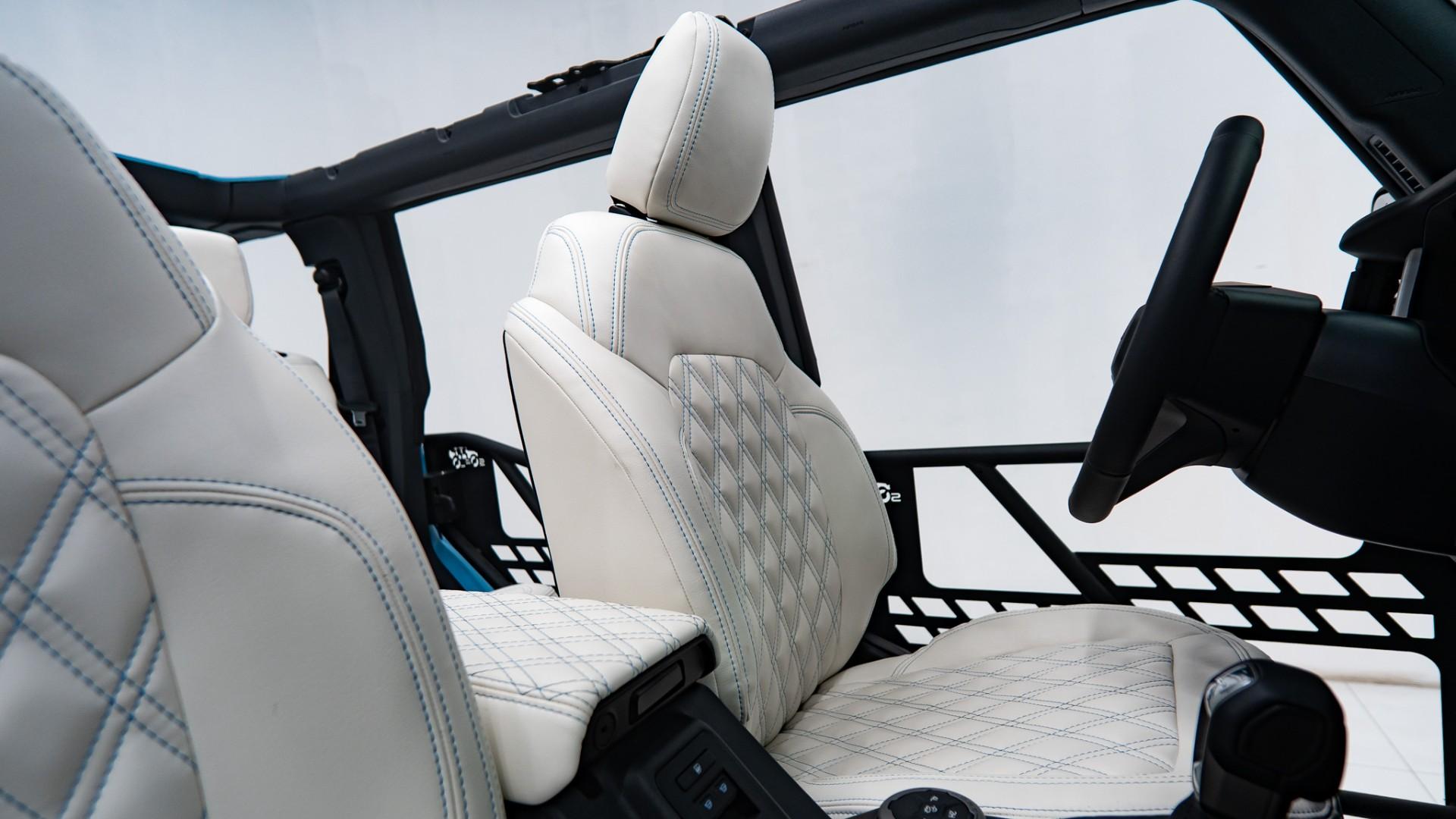 2025 FORD BRONCO in Blue, photo 21 of 56