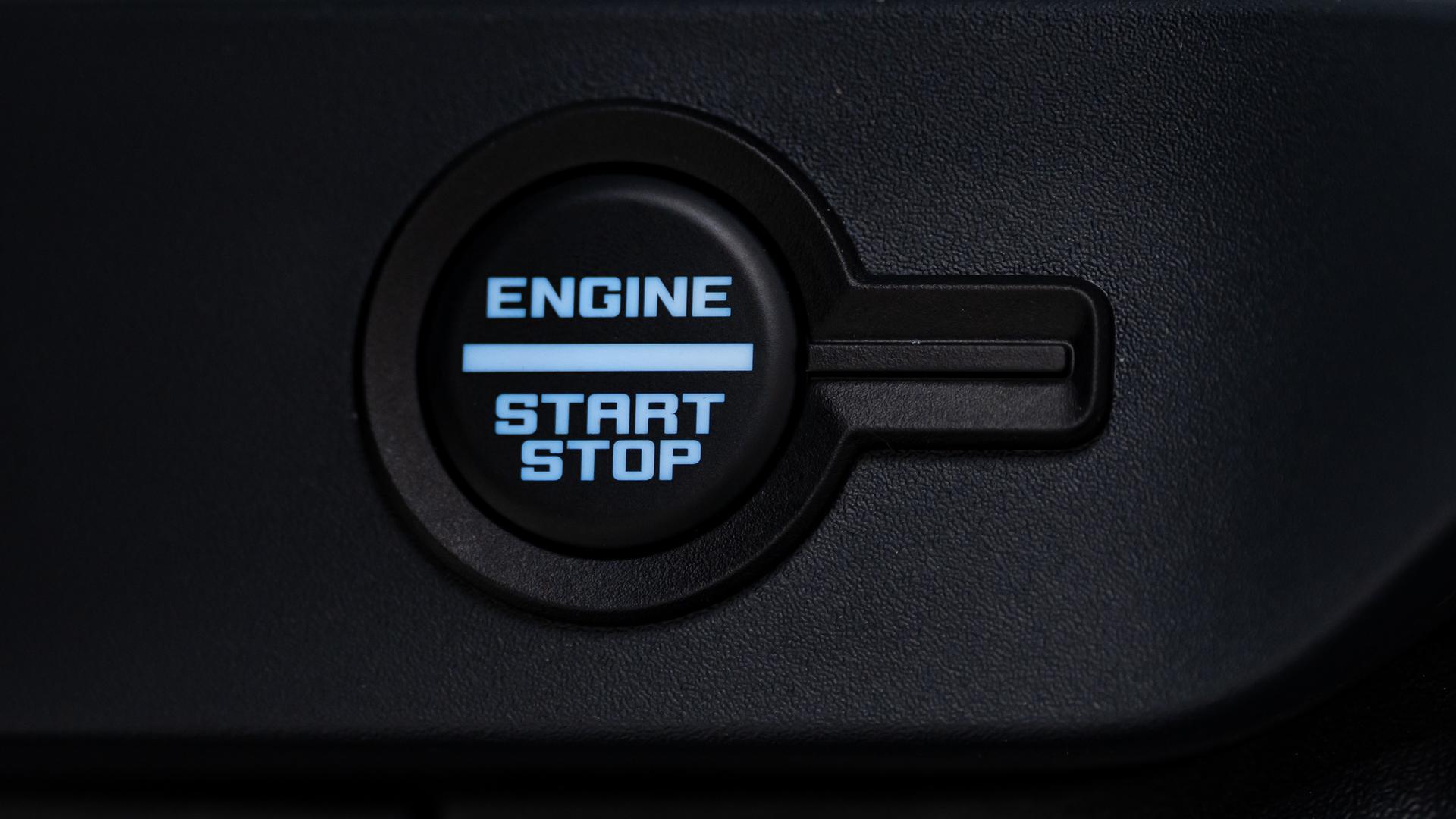 2025 FORD BRONCO in Blue, photo 33 of 56