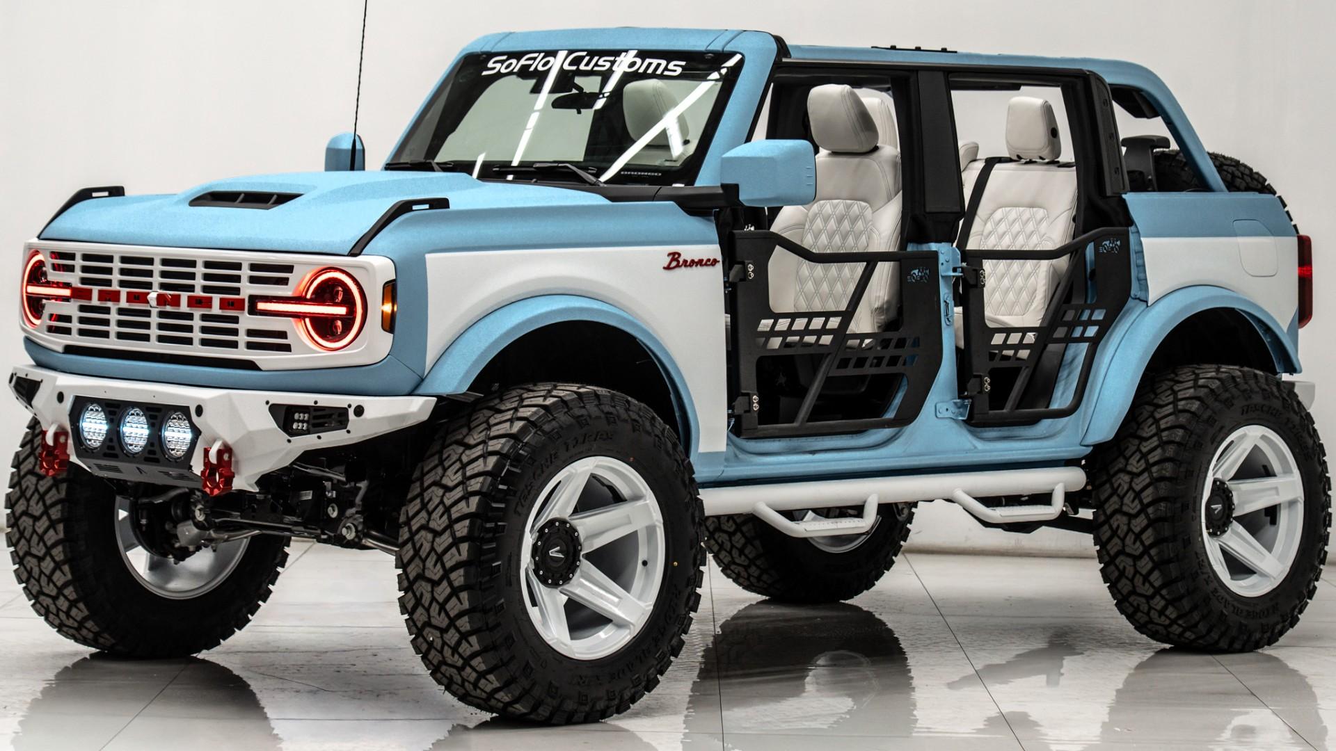 2025 FORD BRONCO in Blue, photo 14 of 57