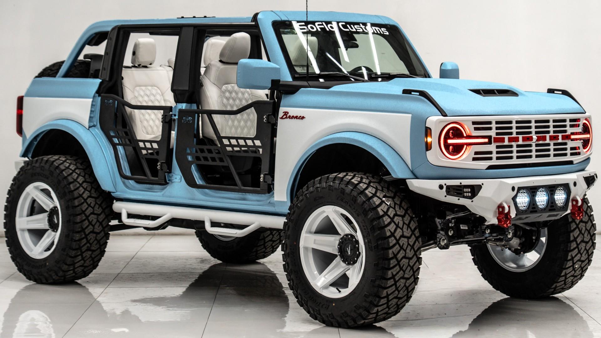 2025 FORD BRONCO in Blue, photo 15 of 57