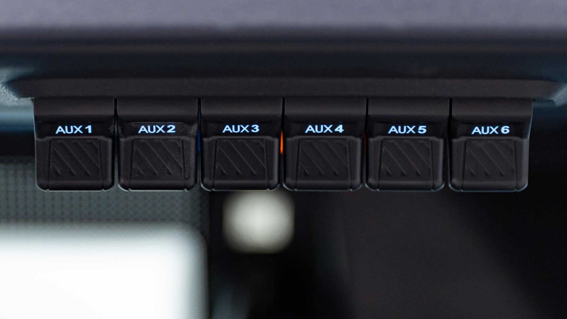 2025 FORD BRONCO in Blue, photo 29 of 57