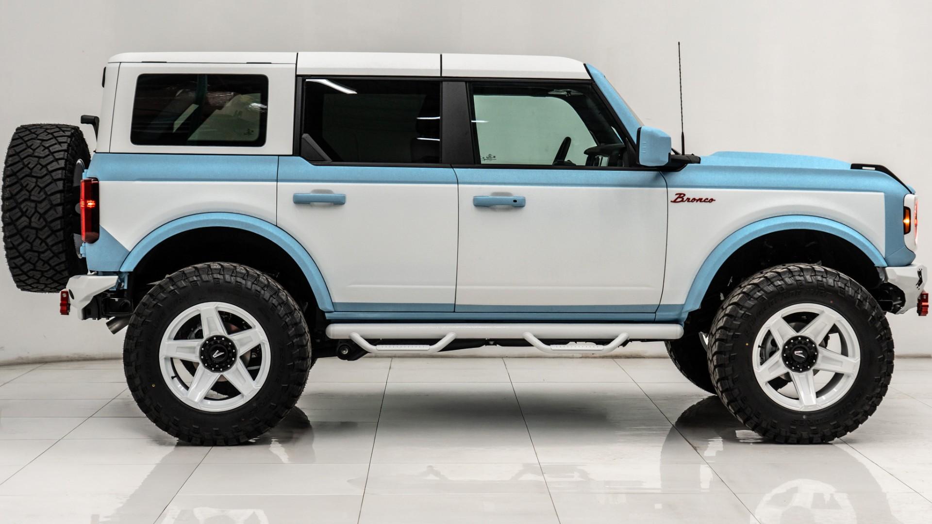 2025 FORD BRONCO in Blue, photo 9 of 57