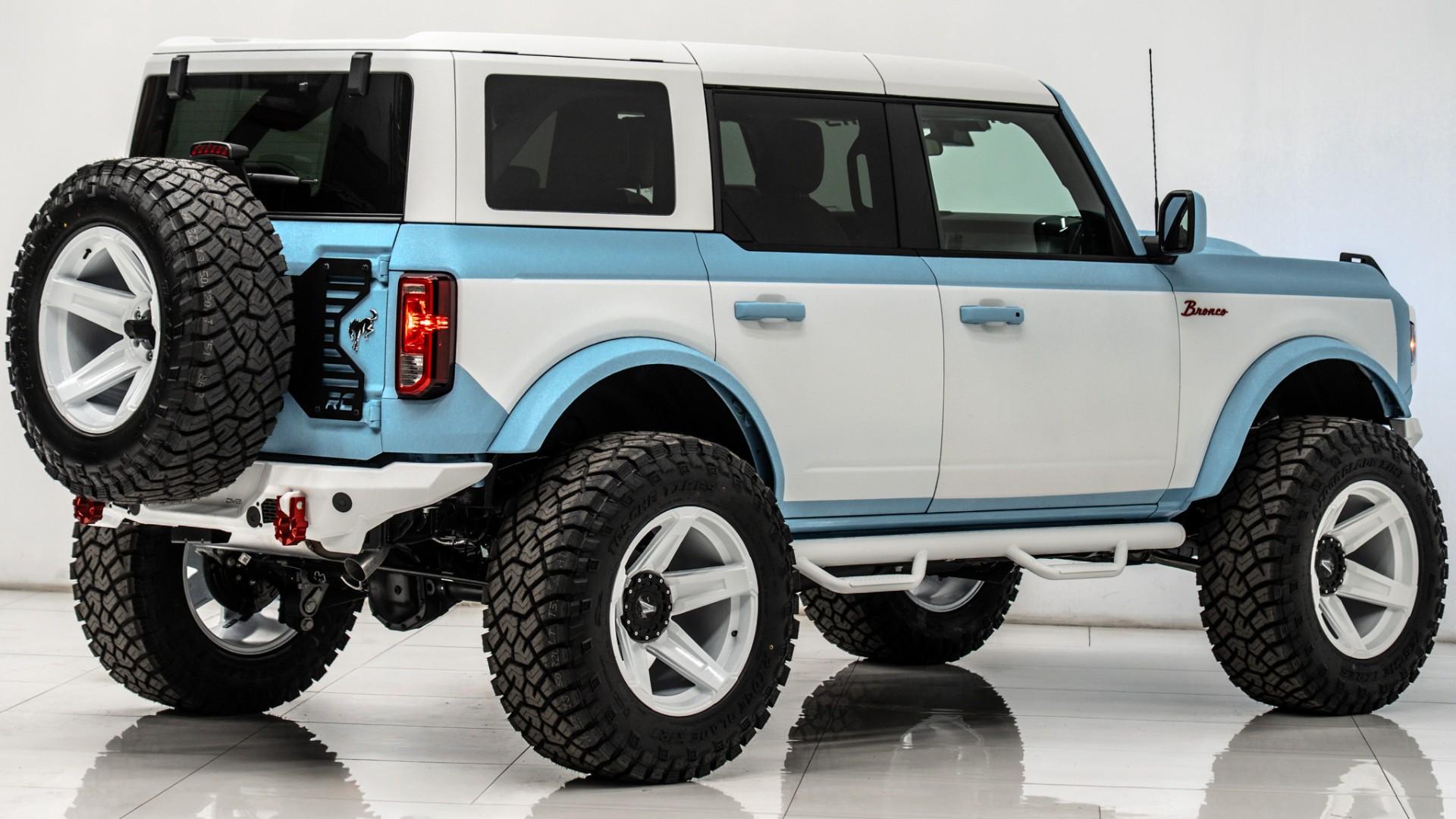 2025 FORD BRONCO in Blue, photo 6 of 57