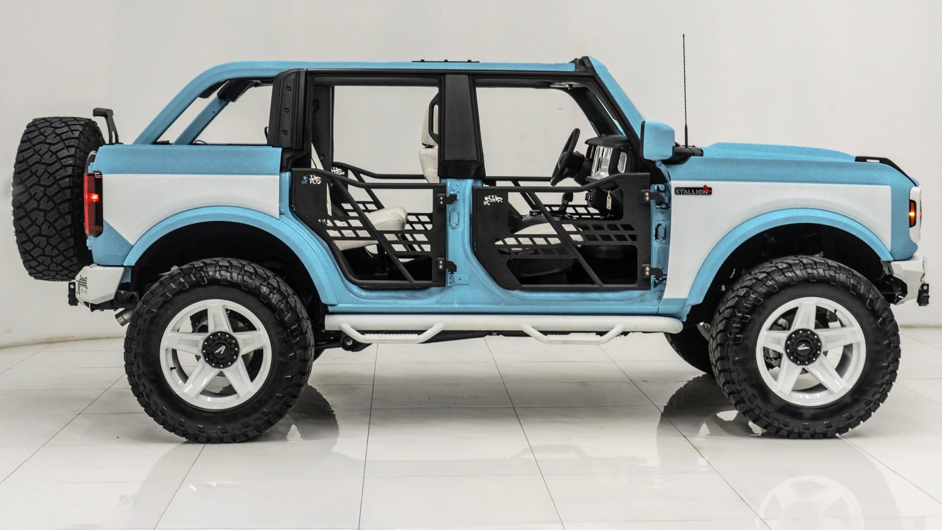 2025 FORD BRONCO in Blue, photo 10 of 47