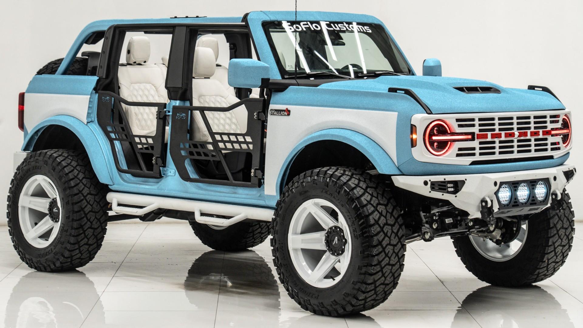2025 FORD BRONCO in Blue, photo 4 of 47
