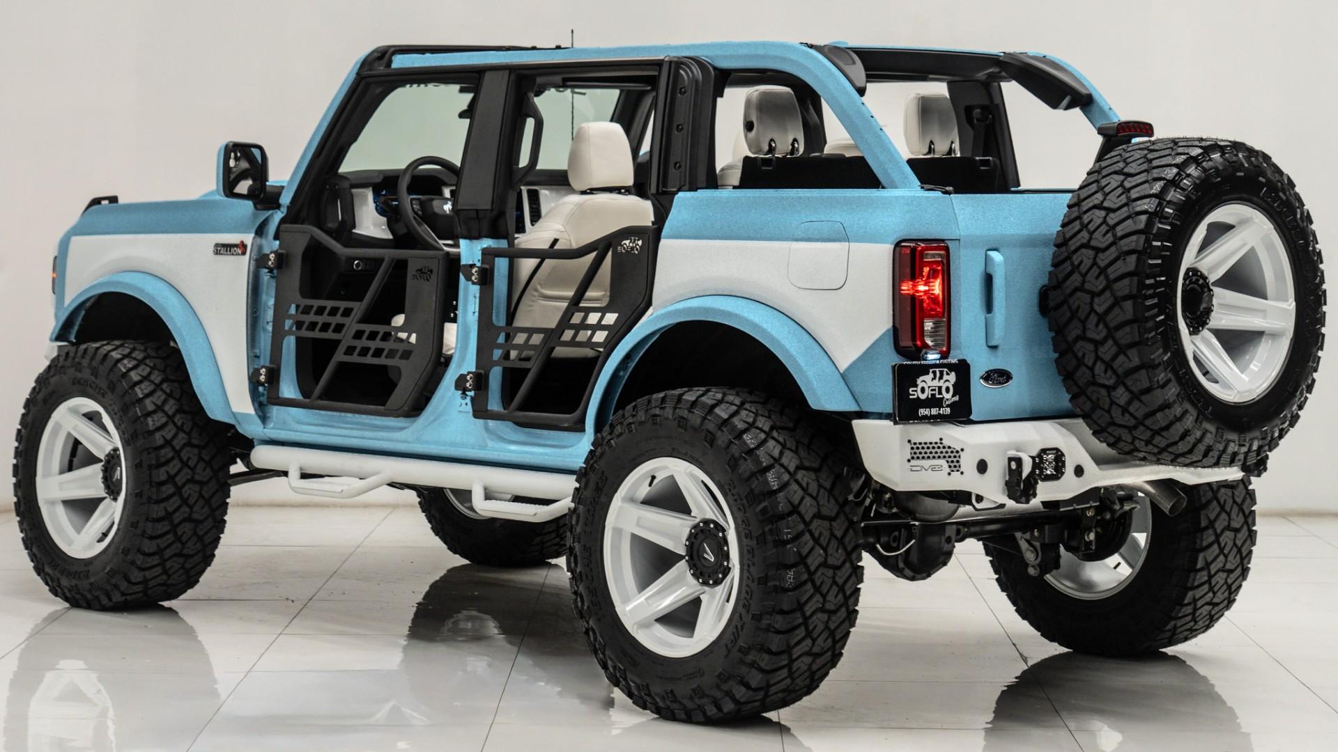 2025 FORD BRONCO in Blue, photo 13 of 47