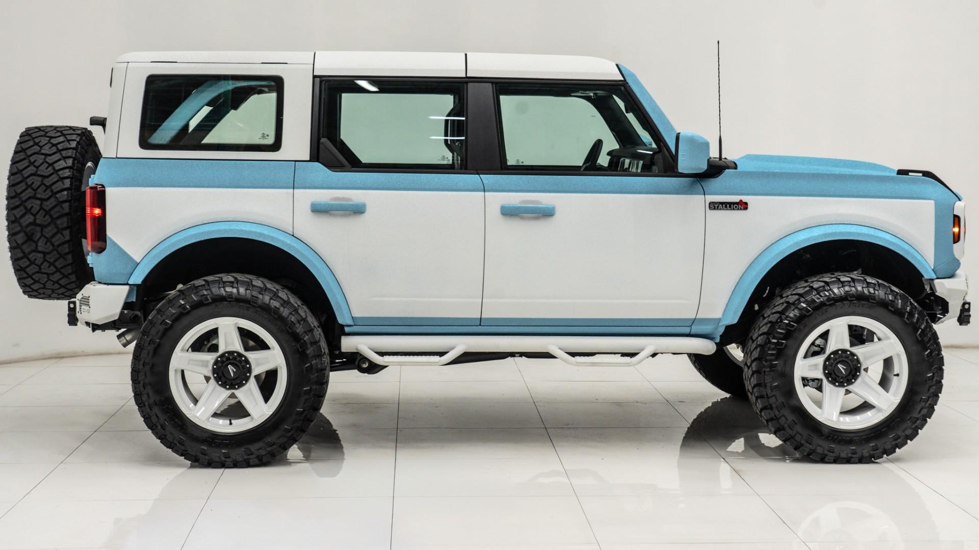 2025 FORD BRONCO in Blue, photo 14 of 47