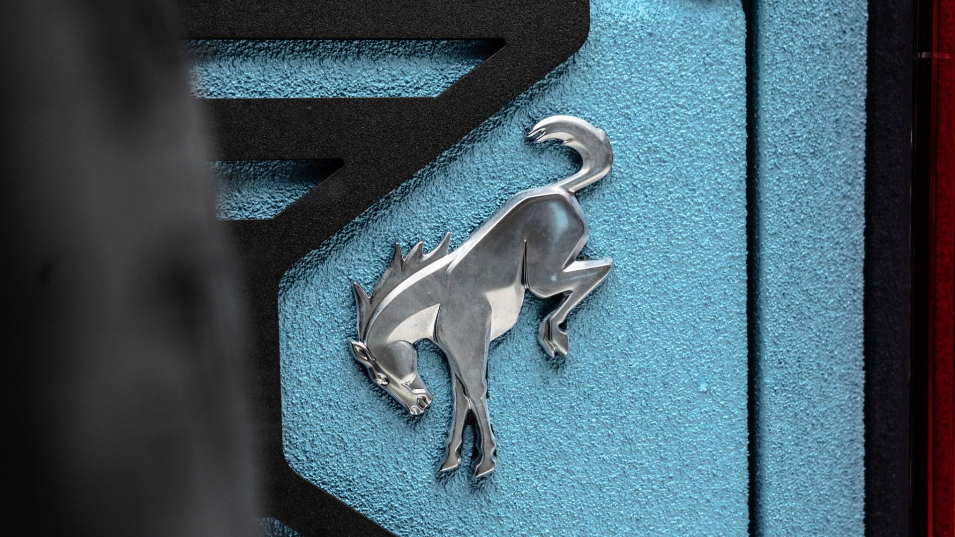 2025 FORD BRONCO in Blue, photo 32 of 47