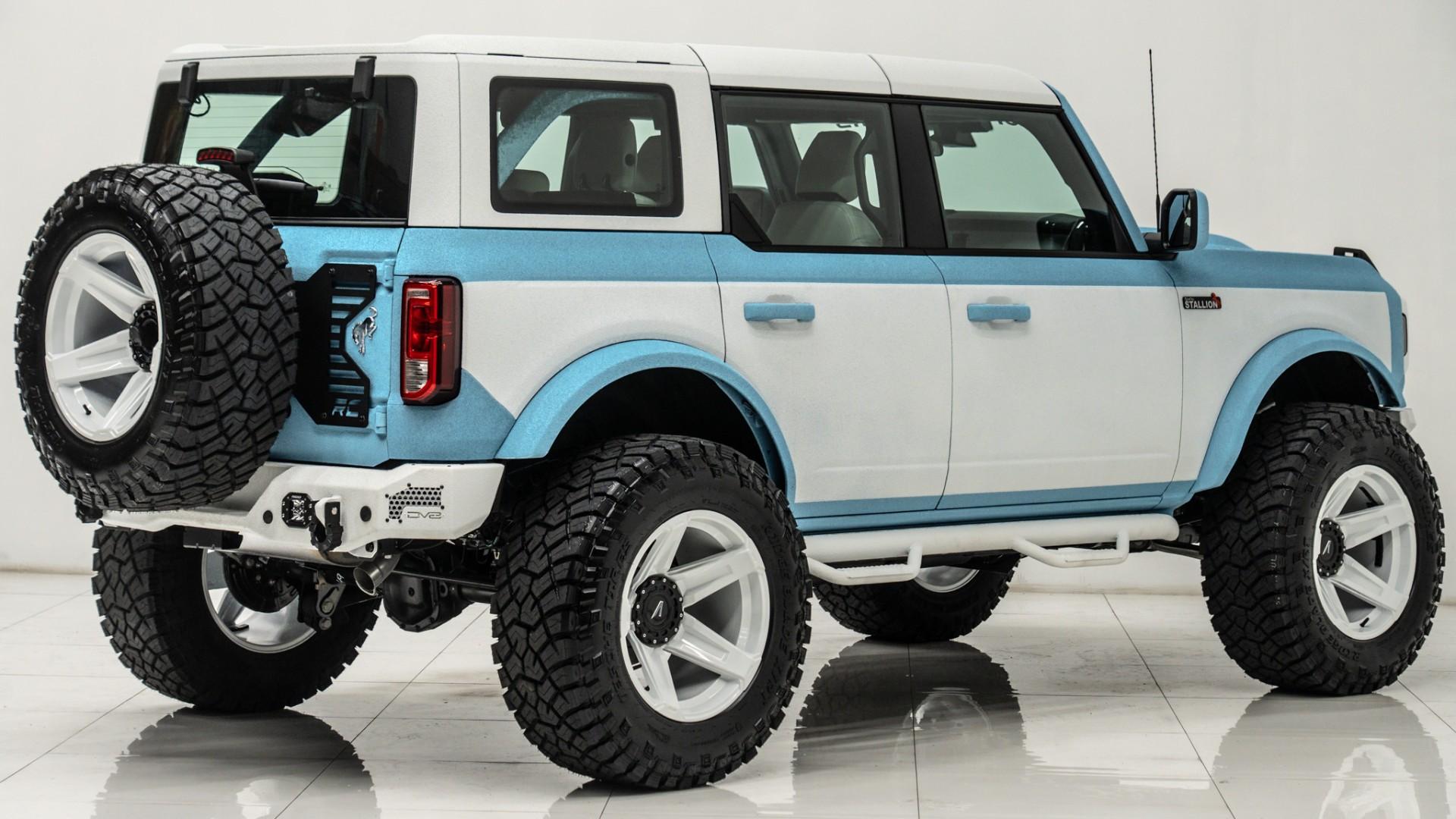 2025 FORD BRONCO in Blue, photo 8 of 47