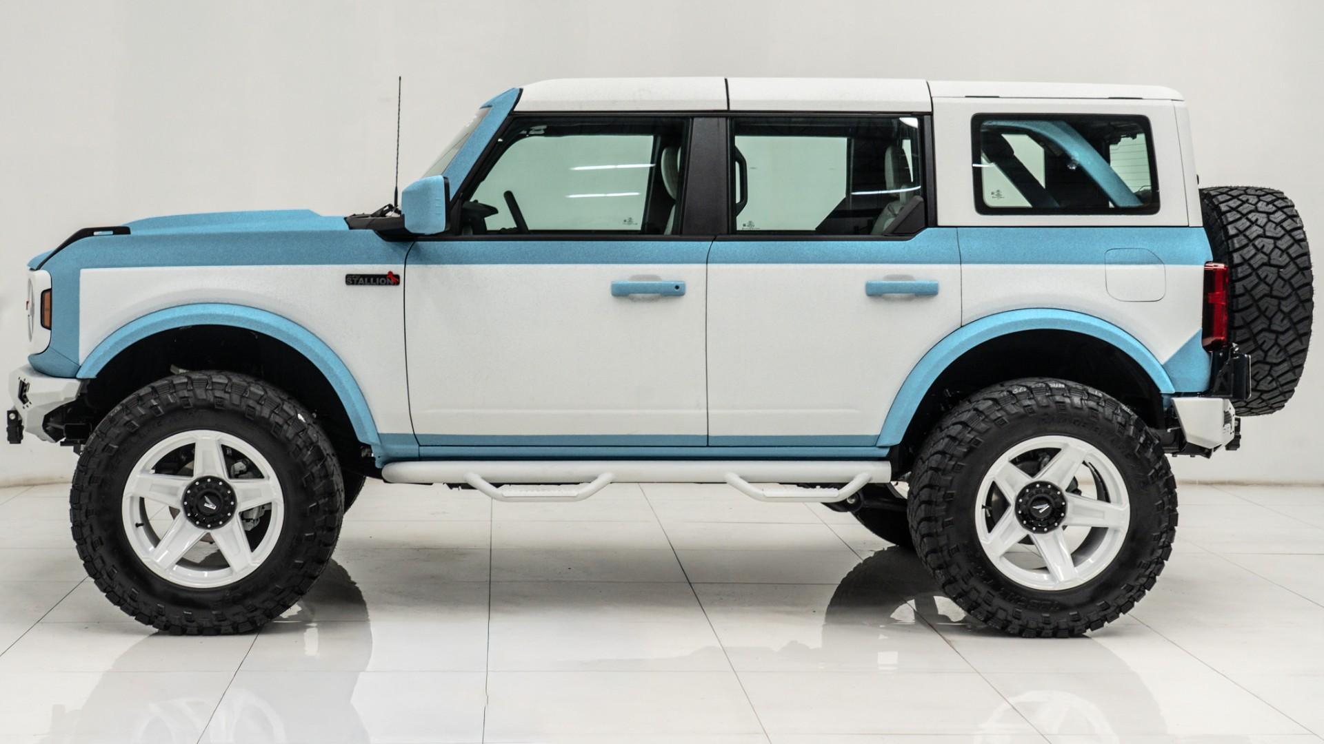 2025 FORD BRONCO in Blue, photo 23 of 47